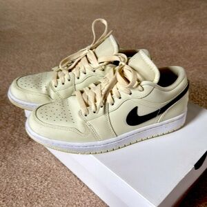 Air Jordan 1 Low - women’s 7, coconut milk and black
